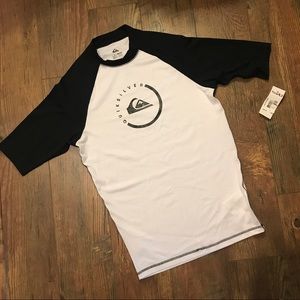 Men's Large Quiksilver Rash Gaurd